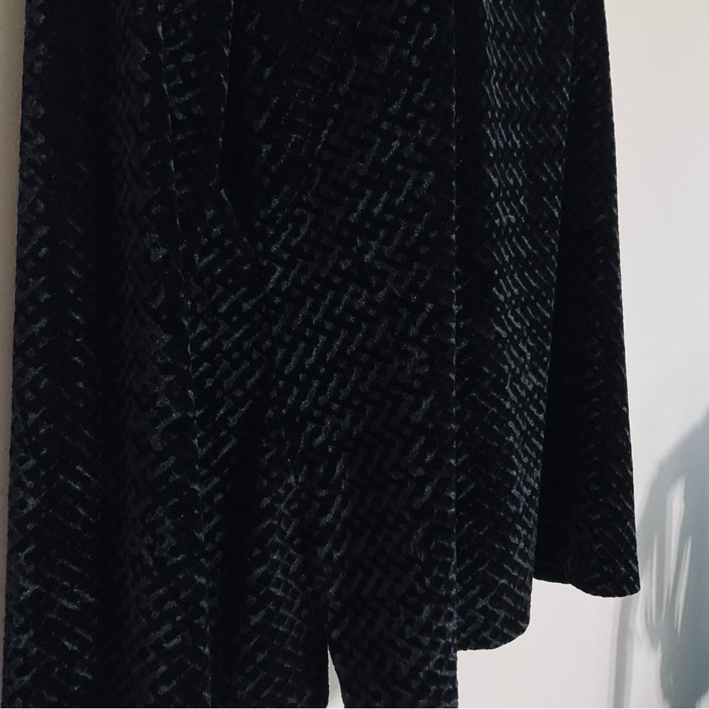 Notations Large Pullover Top Black Long Sleeve. T… - image 6